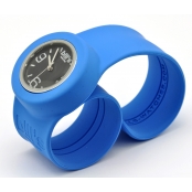 Montre Classic Bracelet Bleu lagon & cadran Noir