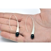 Longues boucles d'oreille Noir