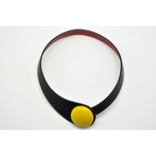 Collier cuir noir et céramique jaune