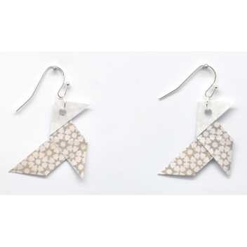  - 3700982216068 - The cocotte - Boucles d\'oreille papier Origami Cocotte Rose gris c. - France - 3