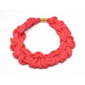 Collier à noeud en Tissu Corail