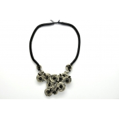 Collier textile gris et noir