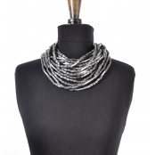 Collier en bois Gris