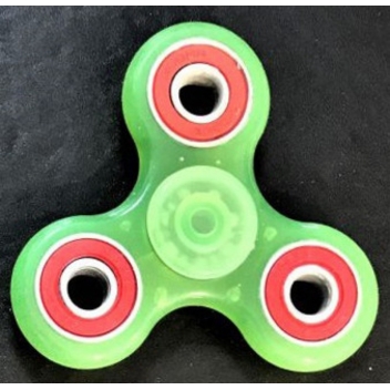 11547_37275B - 3700982217898 - CestMoiLaPlusBelle - hand Spinner Vert en ABS Phosphorescent - 2