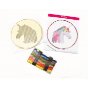 Kit Broderie sur Bois Suspension à Broder Licorne